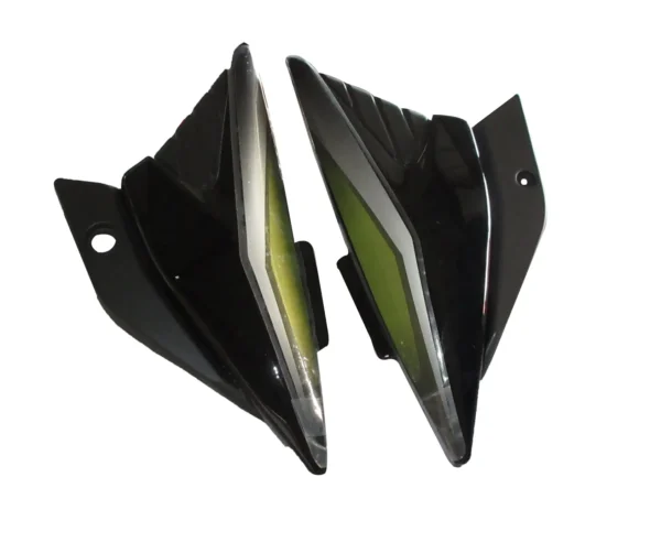 Side Panel cover Bajaj Platina 125cc Blackgreen Stk product image