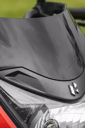 Visor Glass For Glamour Bs6